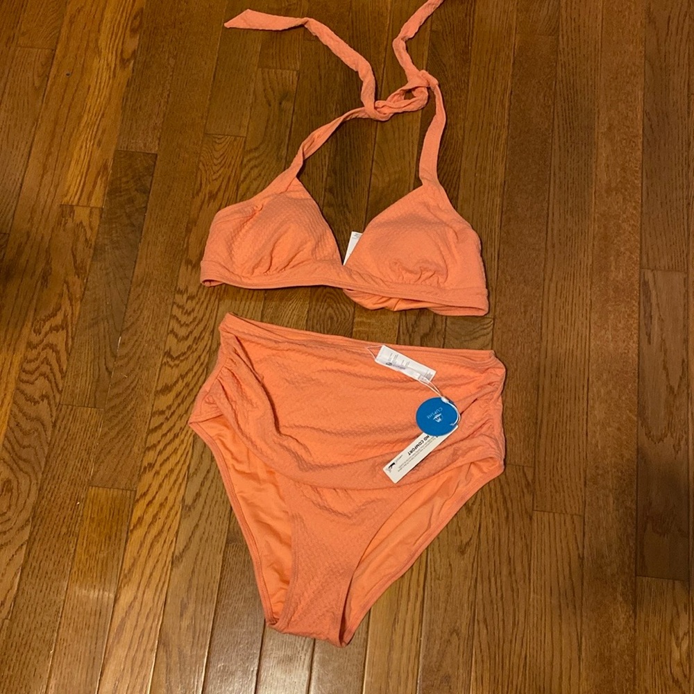 Winter 2024 swimwear in this V Front Halter and Shirred HighWaist Bikini Set! - Picture 2 of 4